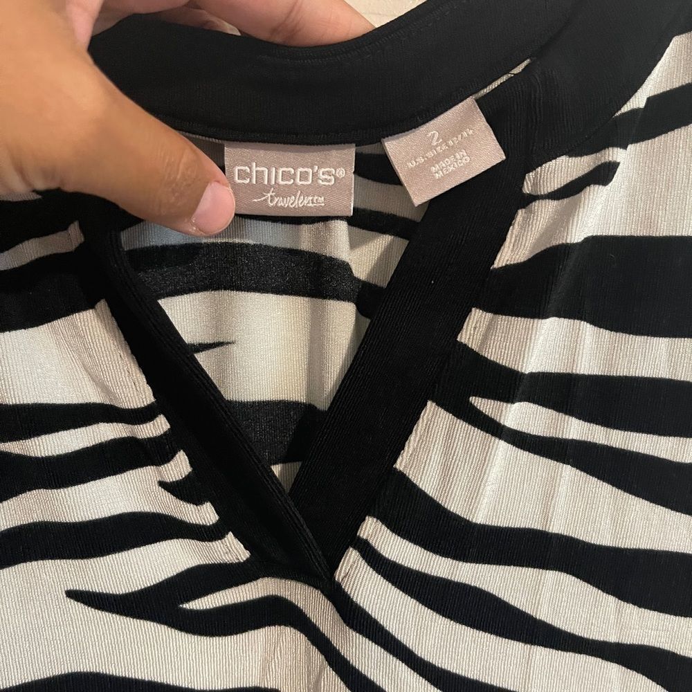 Classic Zebra-Print
Split-Neck Top - Picture 5 of 6